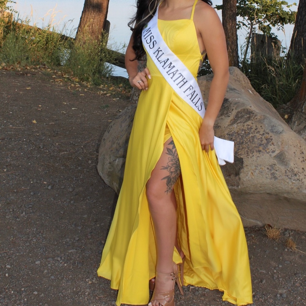 Yellow gown with slit